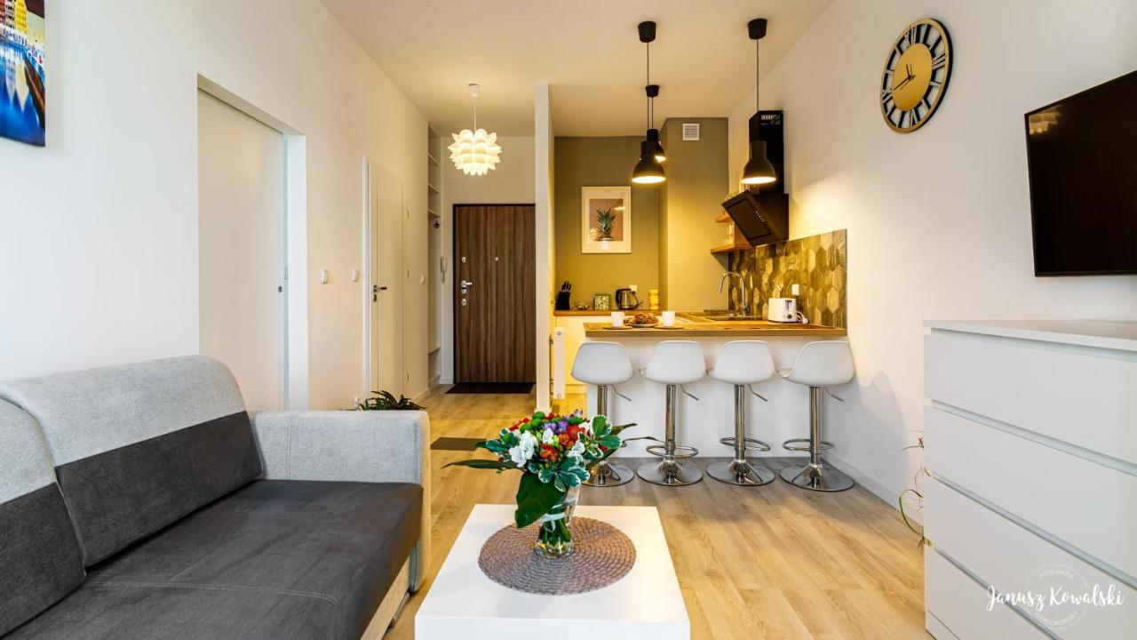 Maya'S Flats & Resorts 32 - Garden Gate 格但斯克 外观 照片